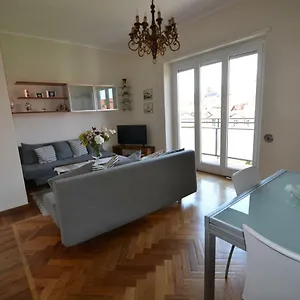  Appartement Magenta
